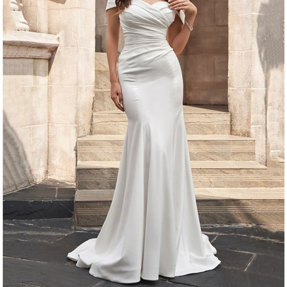 Wedding dress